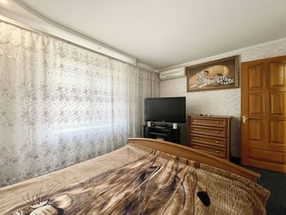 Здам 2 к квартиру, район Калиновой, ул. Василя Тютюнника, новобудова