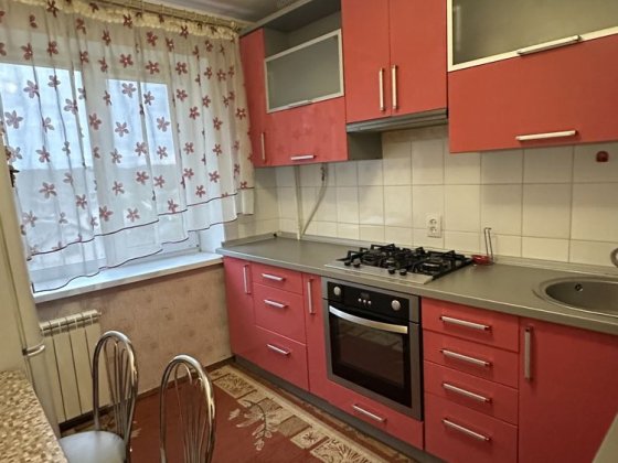 Оренда 2-квмнатна квартира вул. Льотна Чернигов