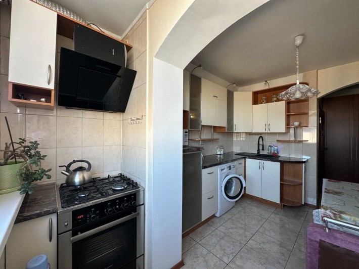 Оренда 2к квартири біля метро Лівобережна - фото 1