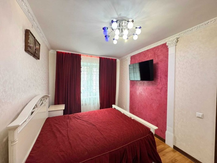 Оренда 2-х кімнатноі квартири по вулиці Олега Антонова - фото 1