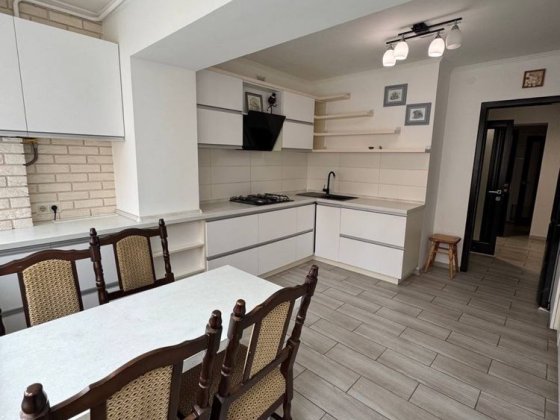 Оренда просторої 2-кімнатної квартири з автономним опаленням Чернігів