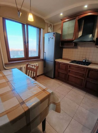 СДАМ отличную 3 комнатную квартиру - фото 1