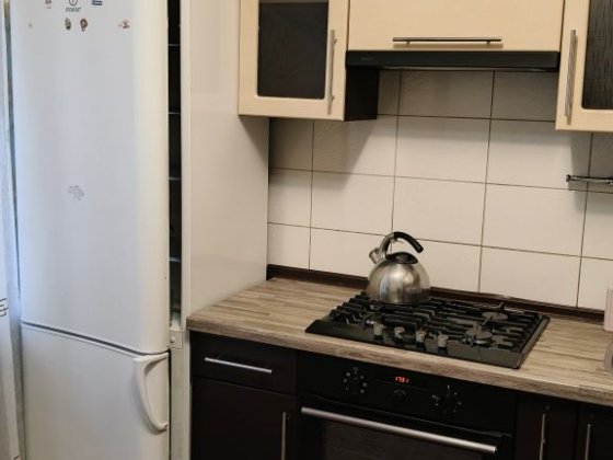 Здам 2-кімнатну квартиру з меблями і технікою. Автономне опалення. Чернігів