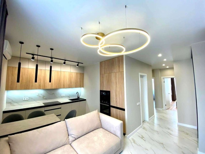 Продаж 2-к квартири вул. Сергія Данченка 34а - фото 1