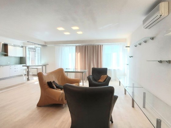 Продаж 3х кімнатної квартири по вул.Назарівська 7б Шевченківський Київ