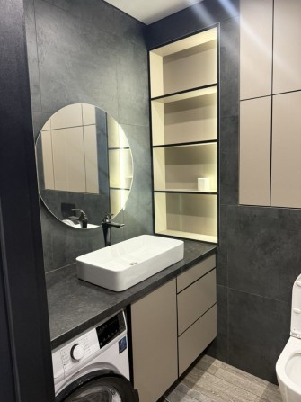 Сдам просторную 1 комнатную квартиру - фото 1