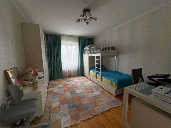 Продаж 2-к квартири вул. Драгоманова 8 Київ