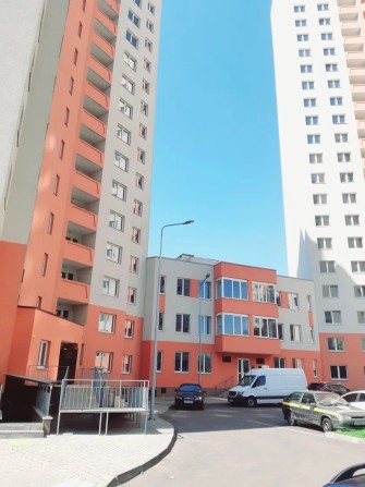 Продаж 1-к квартири вул. Милославська 18 - фото 1