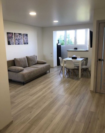 Оренда 2к квартири на вул. Алексєєнко Надії 108 - фото 1