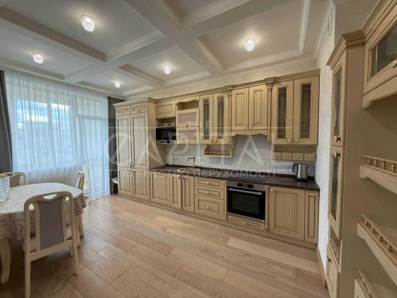 ОРЕНДА 3-кімнатна квартира в ЖК “Royal Tower” Олімпійський Київ