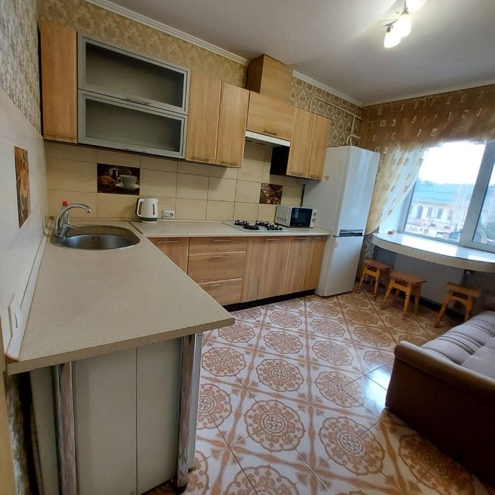 Ближнє Ст. місто, ЖК «Європейський», ремонт, меблі, техніка. - фото 1