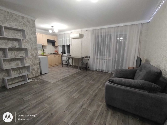 Аренда 2х-комнатной квартиры. Центр, район Сталеваров. С ремонтом - фото 1