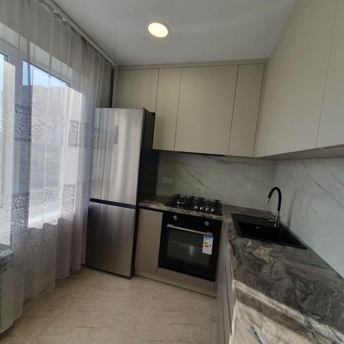 Сдам 1-но комн квартиру на Песках. - фото 1