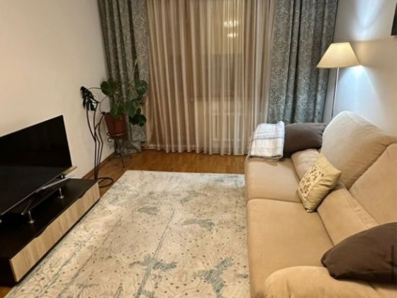 Вул. Ахматовой 14б Позняки Київ