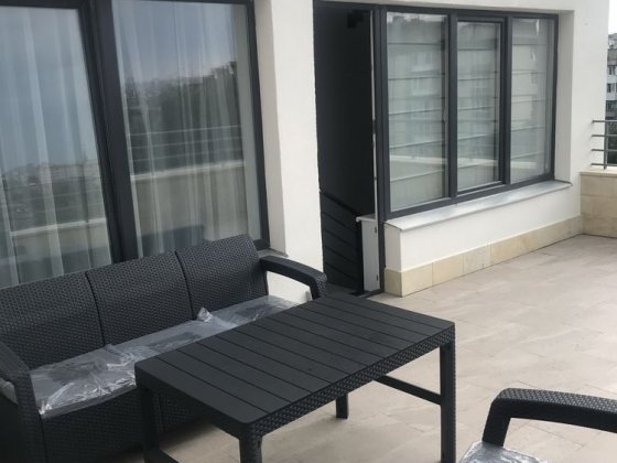 Оренда двух рівневої квартири з великою терасою, ближній  центр Львів