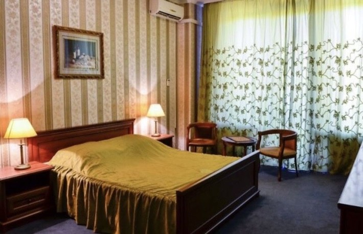 Сдам від власника 1-к.квартиру в центре Киева, на Жилянской 59 - фото 1