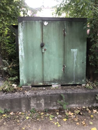 Продам гараж для велосипеда район медицынская мира возле стаянки - фото 1