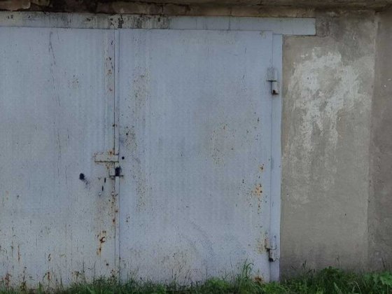 Продам Капітальний гараж Берестин