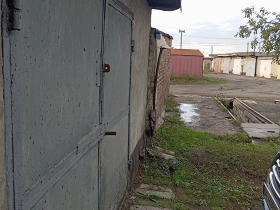 Продам гараж великий Павлоград