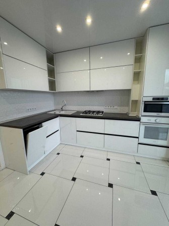 Оренда 2-кімнатної квартири по вул. Б. Хмельницького - фото 1