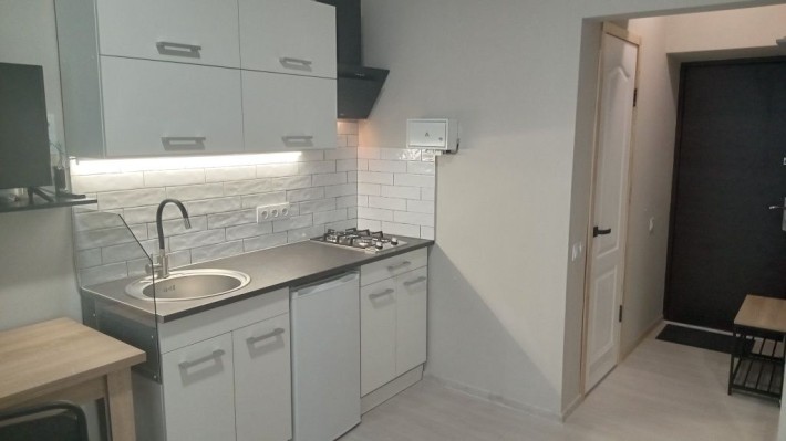 Аренда. Студия. 17м2. ул. Янтарная. Собственник. Все включено - фото 1