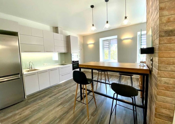 Оренда 2к квартири на вул. Чубинського Павла 2 - фото 1