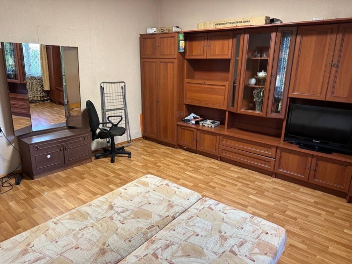 Оренда.Трикімнатна квартира.Вишенька.проспект Космонавтів - фото 1