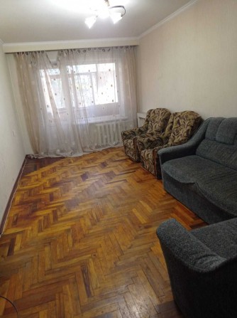 Меблированная 3 комнатная квартира на Песках - фото 1