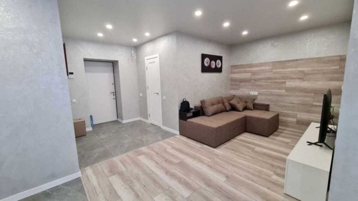 Сдаётся 2к квартира в ЖК Ривер Парк. Набережная Победы 44 - фото 1