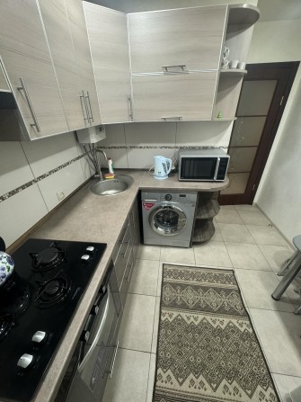 Оренда 1кімн.кв по вул.Перемоги(р-н 5 лікарні) - фото 1