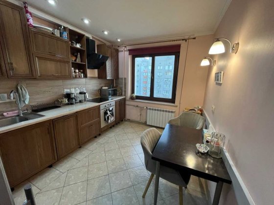 Сдам 3-комн кв на ж/м Победа-5 (Бульвар Славы 18) Дніпро