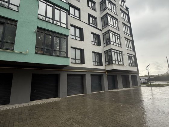 Продаж гаража у зданому будинку.Нац Гвардії Івано-Франківськ