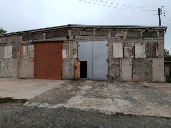 Продам гараж,бокс,18х9м,172м2 Кривий Ріг