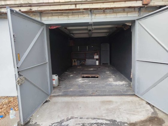 Цегляний гараж в автокооперативі "Автолюбитель-3* Кременчук