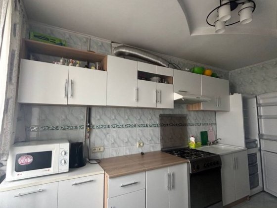 оренда 2км Масарика Львов