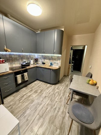 Оренда 1-кім .квартири ЖК „ Варшавський “вул. Олеся. Поділ. Виноградар - фото 1