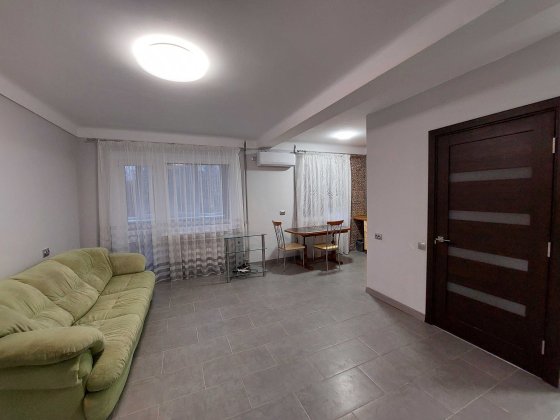 Оренда однокімнатної вул.Європейська, Космос