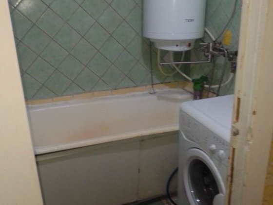 Сдам двухкомнатную квартиру, низ Поля Днепр