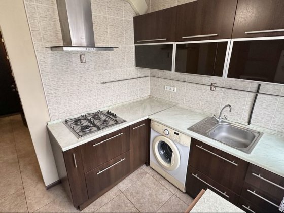 Фото реальні 1к Дніпровская набережна 9, Березняки пляж  Річковий порт Київ