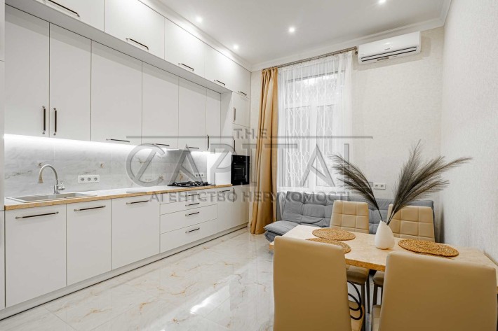 ОРЕНДА 3х кімнатної квартири вул. Тарасівська - фото 1