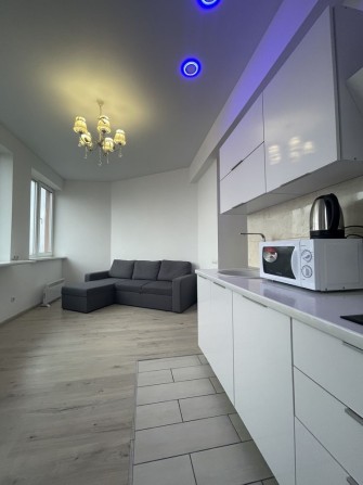Оренда 2 кімнатної квартири, центр, Каскад - Поаза,  жк Чкаловскій - фото 1