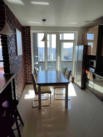 Оренда 2 кімнатної квартири в будинку клубного типу на Студинського - фото 1