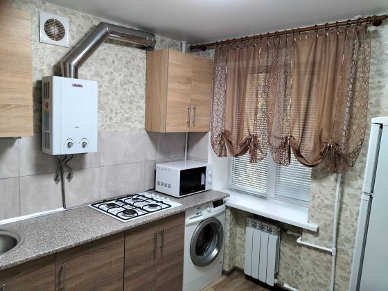 1 комн. квартира с ремонтом от собственника. Запорожье