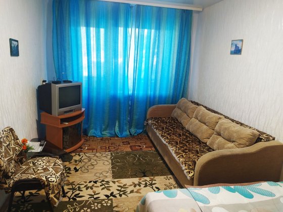 1-комн.квартра  в центре на 1-2 мес.! Аллея роз! ТЦ Украина! Запорожье