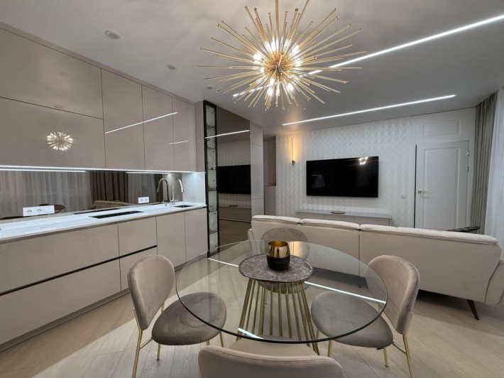 Оренда 3к/квартира ЖK White Lines, 2 хв метро Голосіївська - фото 1