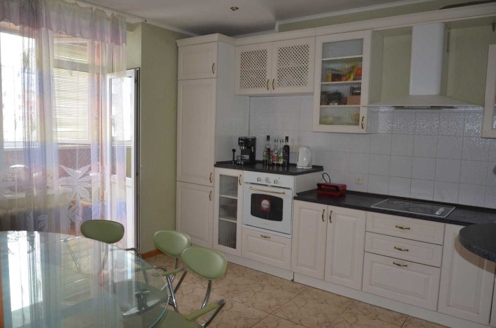 Оренда Метро "Позняки" 5 ха пішки. вул Бажана 16 - фото 1