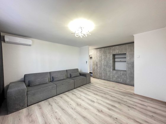 Сдам 3 комнатная квартира Оболонский проспект 27В метро Минская Київ