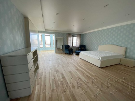 Оренда пентхауса 327м2  три рівні Липки Оболонські Сталінграда Івасюка Київ