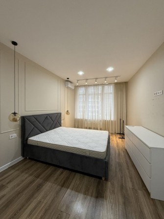 Аренда  2 ком кв на Каманина 27 жемчужина,долгосрочно - фото 1