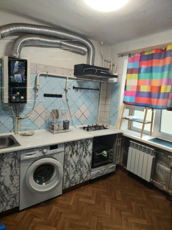Сдаю 2к/кв ул.Мореходная 3/5 мебель,техника 5000 - фото 1
